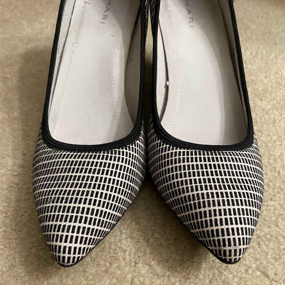 Tahari Kitten Women’s Heels With/ Playful Design,… - image 5